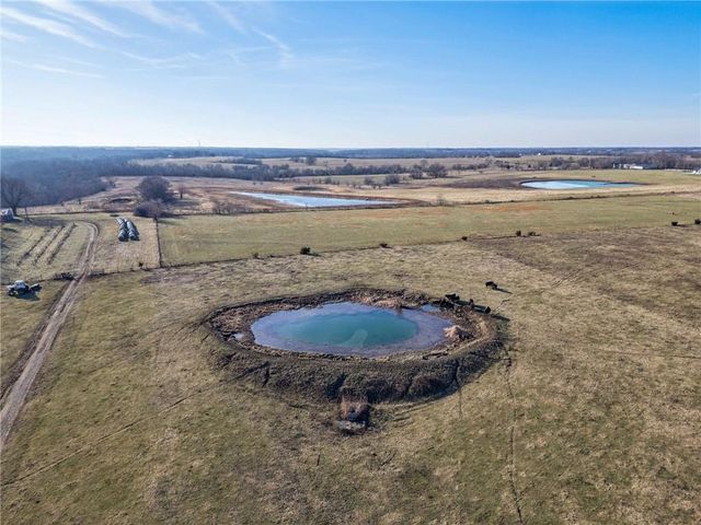 4033 W 367th Street, Louisburg, KS 66053