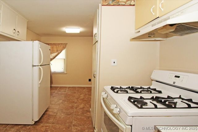 708 S Pecan Street, Nowata, OK 74048