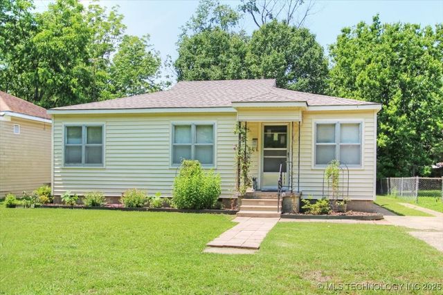 708 S Pecan Street, Nowata, OK 74048