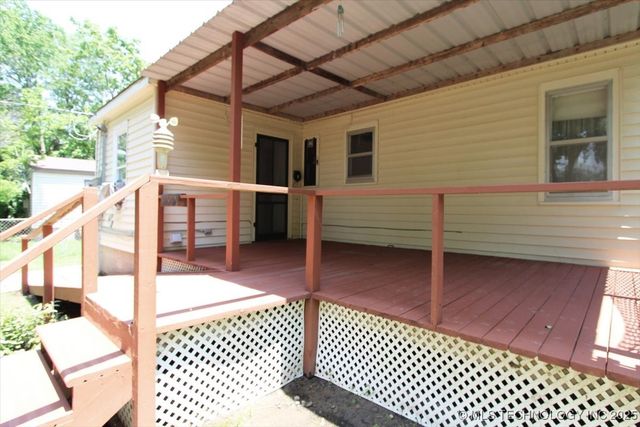 708 S Pecan Street, Nowata, OK 74048