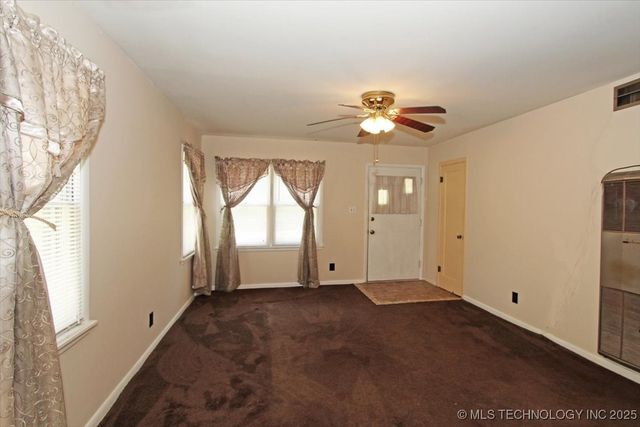 708 S Pecan Street, Nowata, OK 74048