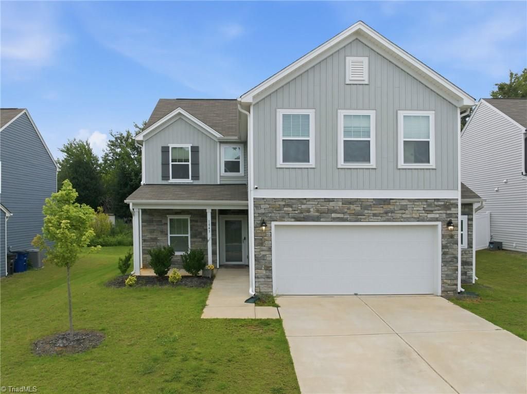 1843 Gatehouse View Drive, Winston-salem, NC 27127