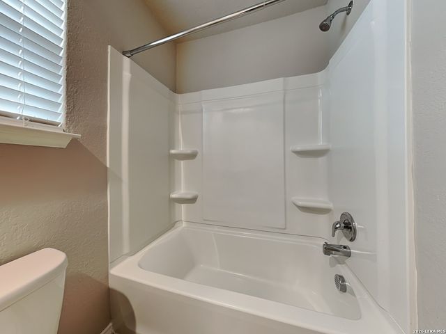 3941 Asher alley, St.hedwig, TX 78152