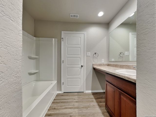 3941 Asher alley, St.hedwig, TX 78152