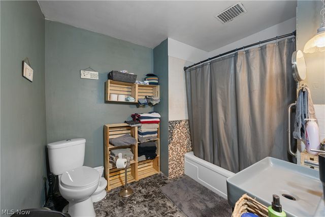 10221 Johnsford Road SW, Beach City, OH 44608