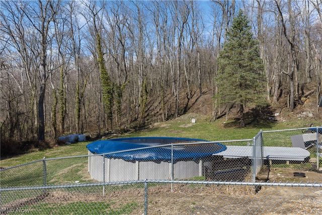 10221 Johnsford Road SW, Beach City, OH 44608