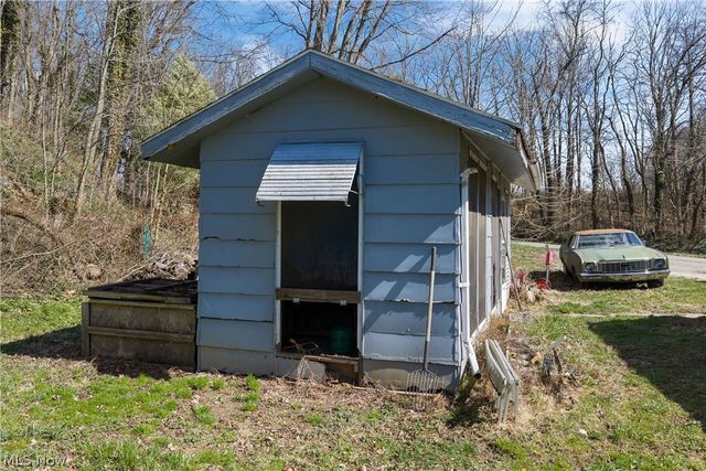 10221 Johnsford Road SW, Beach City, OH 44608