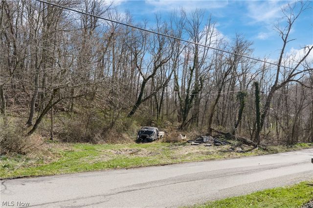 10221 Johnsford Road SW, Beach City, OH 44608