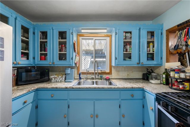 10221 Johnsford Road SW, Beach City, OH 44608