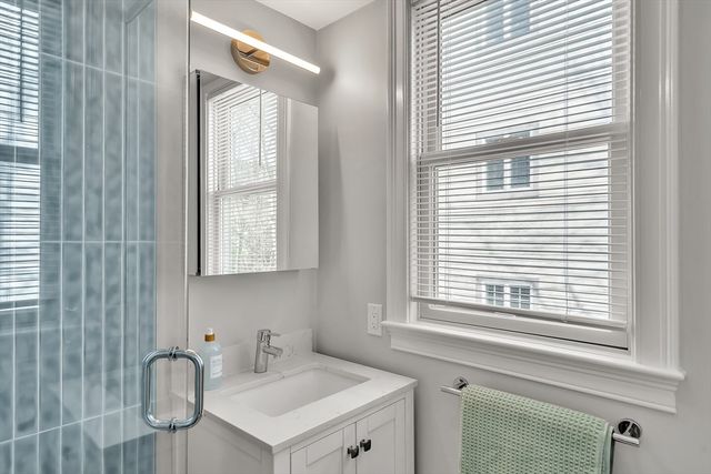 43 Lourdes Ave 2, Boston, MA 02130