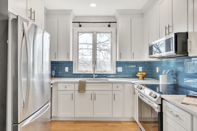 43 Lourdes Ave 2, Boston, MA 02130