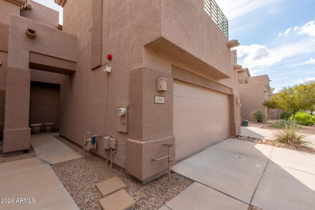 1303 W MARLIN Drive, Chandler, AZ 85286