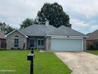 152 Windermere Circle, Youngsville, LA 70592