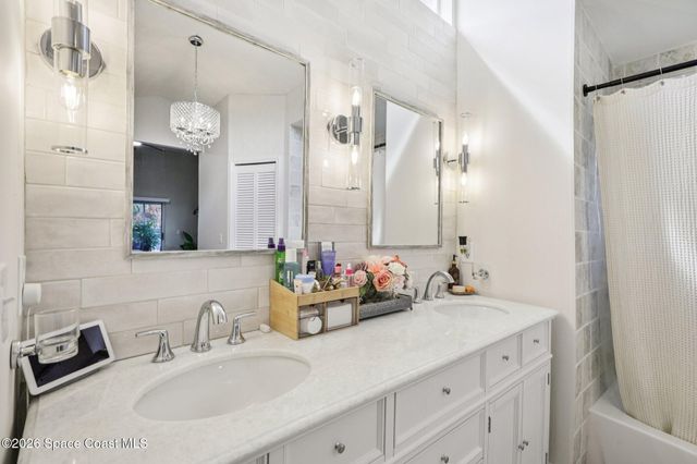 1613 Glenridge Street NW, Palm Bay, FL 32907