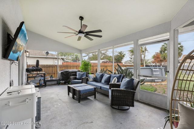 1613 Glenridge Street NW, Palm Bay, FL 32907