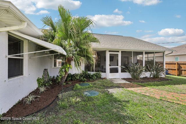 1613 Glenridge Street NW, Palm Bay, FL 32907