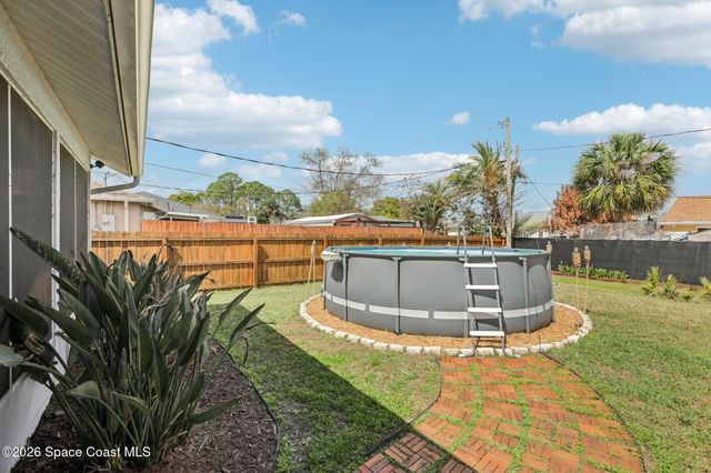 1613 Glenridge Street NW, Palm Bay, FL 32907