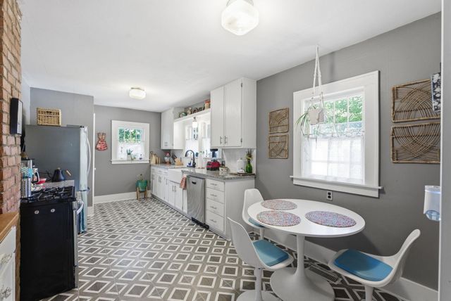 431 N Fountain, Wichita, KS 67208