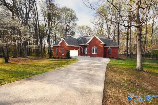 105 Charlemagne Circle, Harvest, AL 35749