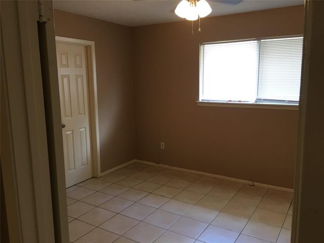 6219 Westbranch Drive, Houston, TX 77072