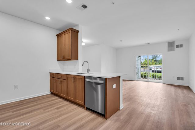 750 Lighthouse Drive 3101, Barnegat, NJ 08005