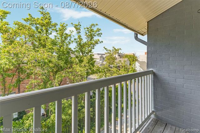 662 Purdy Street 323, Birmingham, MI 48009