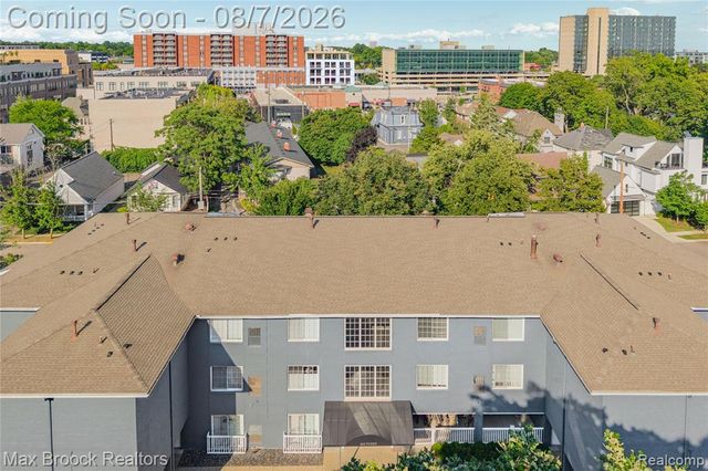 662 Purdy Street 323, Birmingham, MI 48009