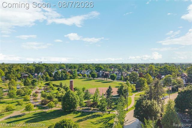 662 Purdy Street 323, Birmingham, MI 48009