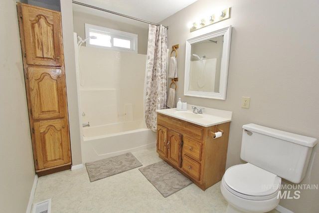 115 N Rowena, Nampa, ID 83651