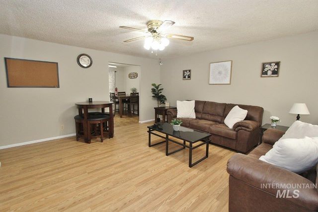 115 N Rowena, Nampa, ID 83651