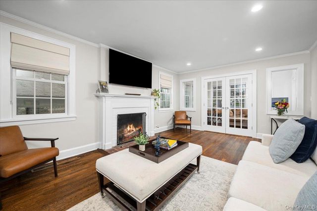 19 Nassau Road, Larchmont, NY 10538