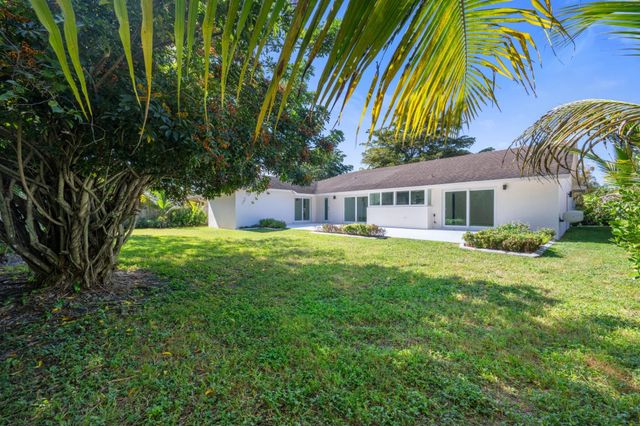 9515 SW 118th Ct, Miami, FL 33186