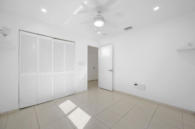 9515 SW 118th Ct, Miami, FL 33186