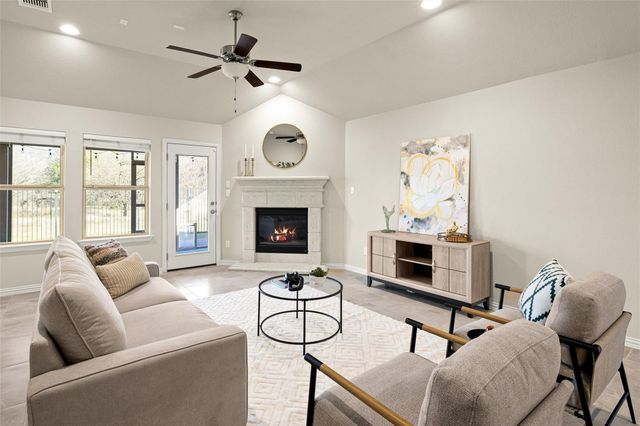 12617 Iron Bridge DR, Manchaca, TX 78652