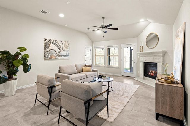 12617 Iron Bridge DR, Manchaca, TX 78652