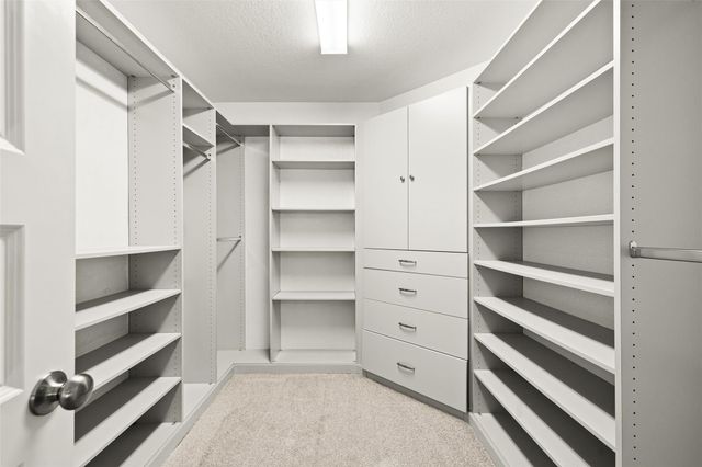 12617 Iron Bridge DR, Manchaca, TX 78652