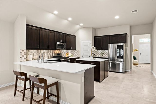 12617 Iron Bridge DR, Manchaca, TX 78652