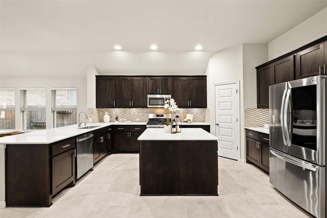 12617 Iron Bridge DR, Manchaca, TX 78652