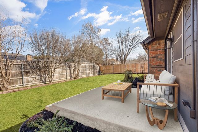 7417 Sean Drive, North Richland Hills, TX 76182