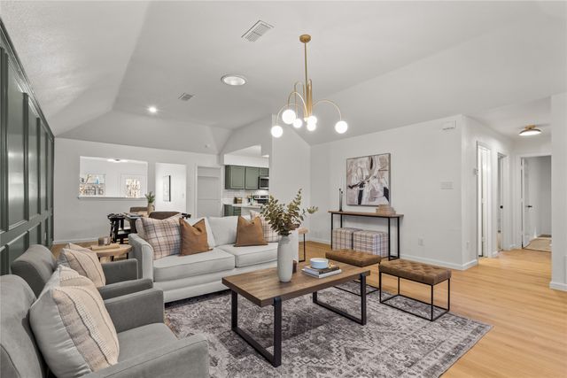 7417 Sean Drive, North Richland Hills, TX 76182