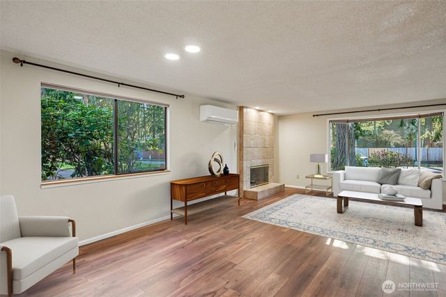 4708 Grandview Drive W, Tacoma, WA 98466