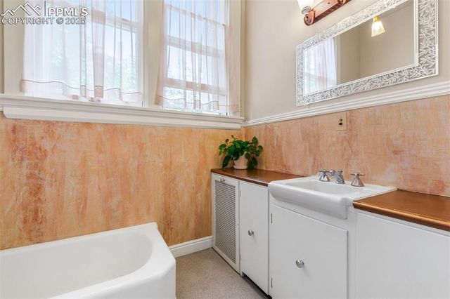 1415 N Cascade Avenue, Colorado Springs, CO 80907