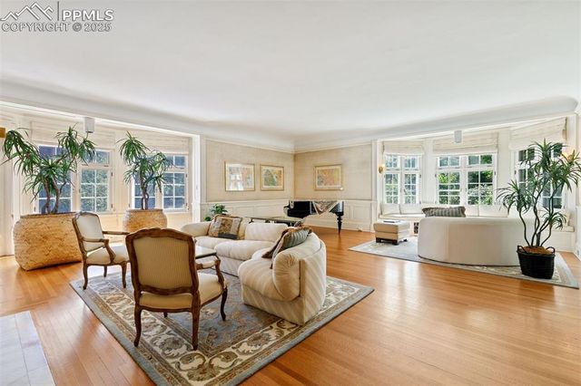 1415 N Cascade Avenue, Colorado Springs, CO 80907