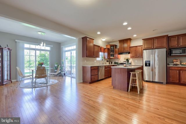 504 BROOKSHIRE DR, Lancaster, PA 17601