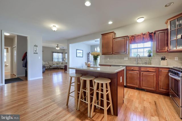 504 BROOKSHIRE DR, Lancaster, PA 17601