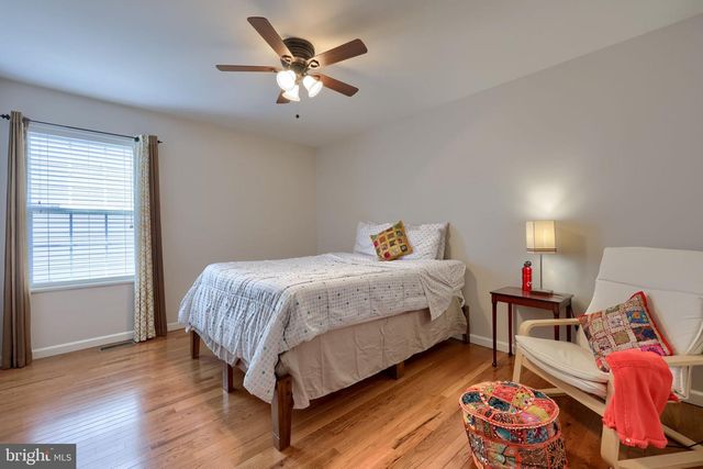 504 BROOKSHIRE DR, Lancaster, PA 17601