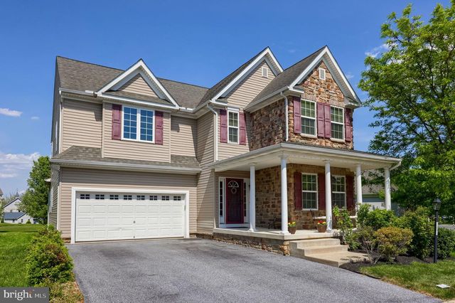 504 BROOKSHIRE DR, Lancaster, PA 17601