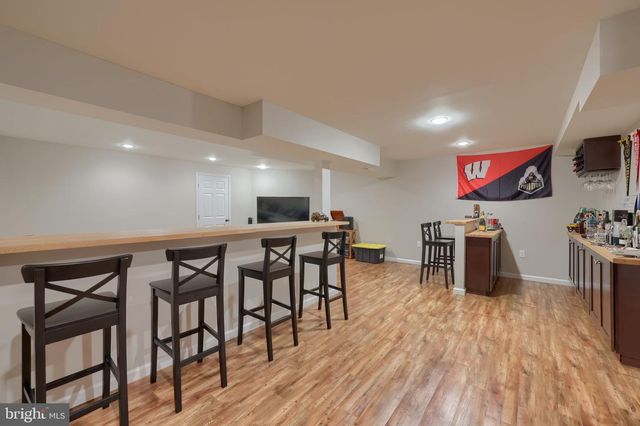 504 BROOKSHIRE DR, Lancaster, PA 17601
