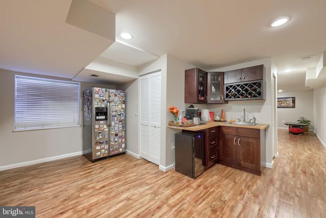 504 BROOKSHIRE DR, Lancaster, PA 17601