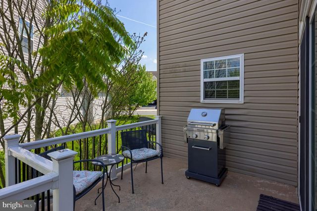 504 BROOKSHIRE DR, Lancaster, PA 17601